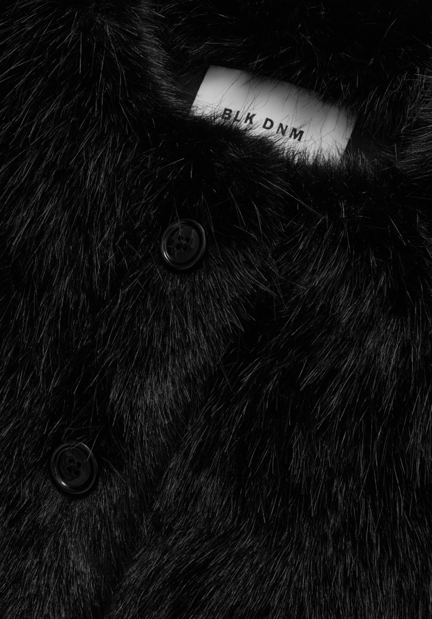 COAT 82 BLACK