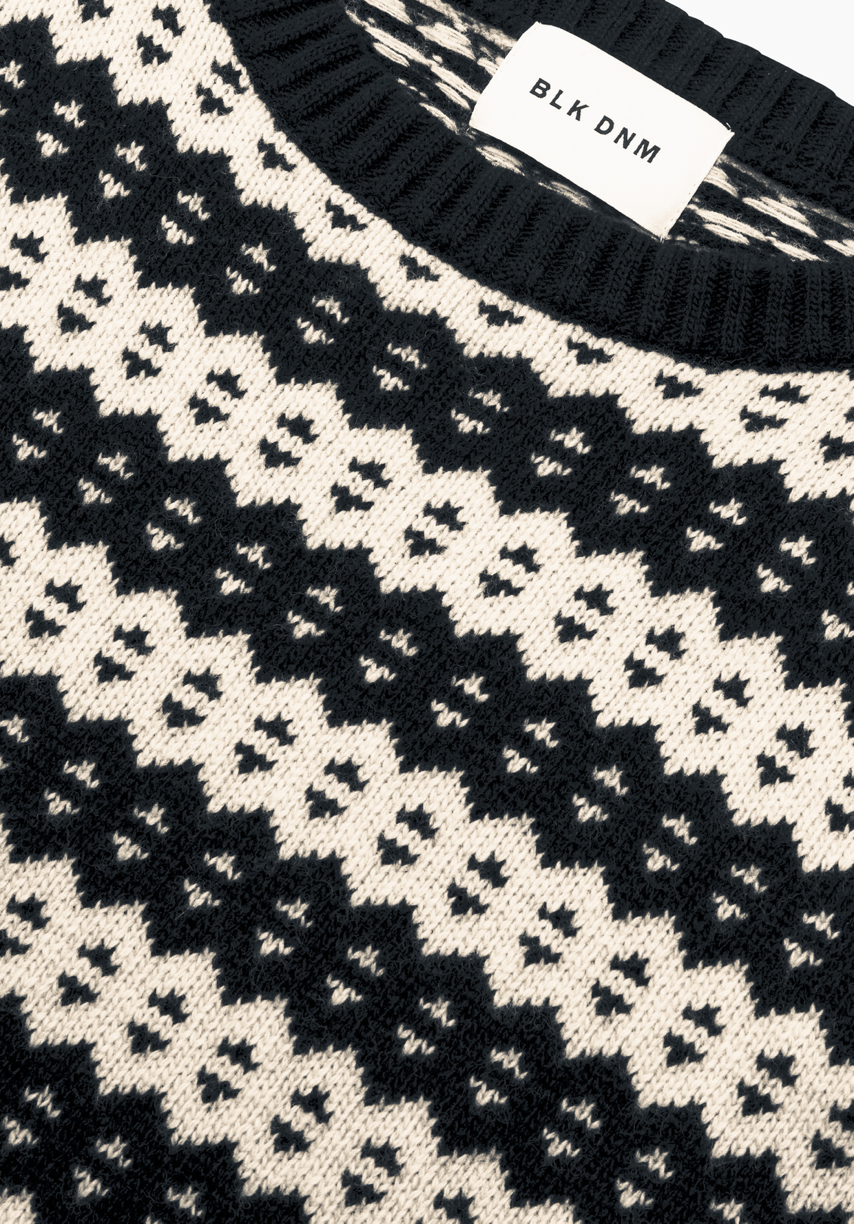 SWEATER 03 BLACK JAQUARD